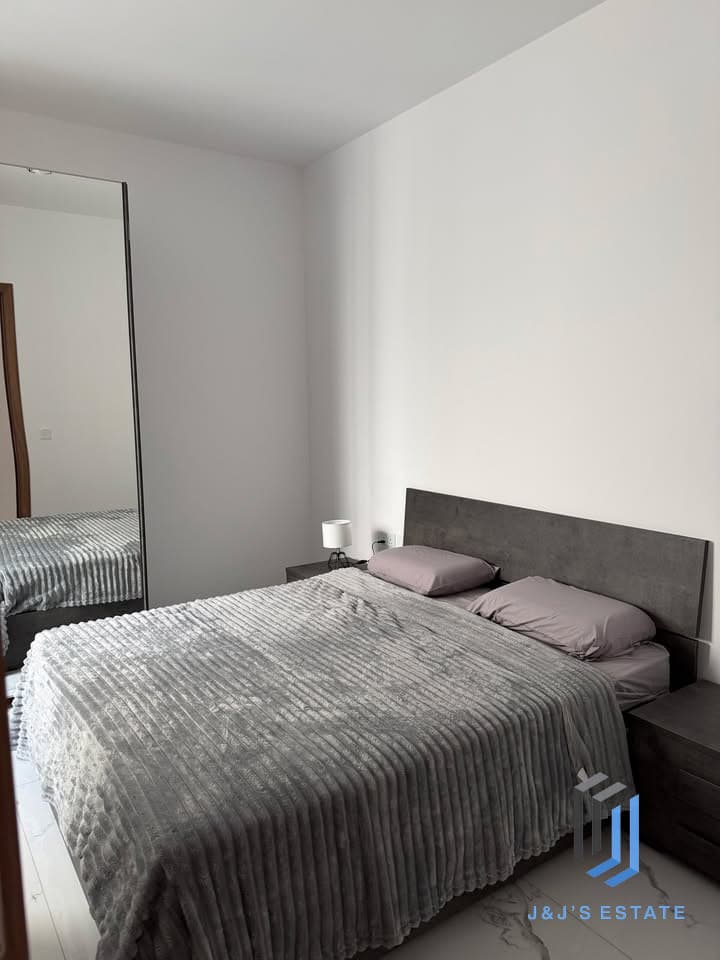 Fully Furnished Penthouse Apartment in Peaceful Lija · 8