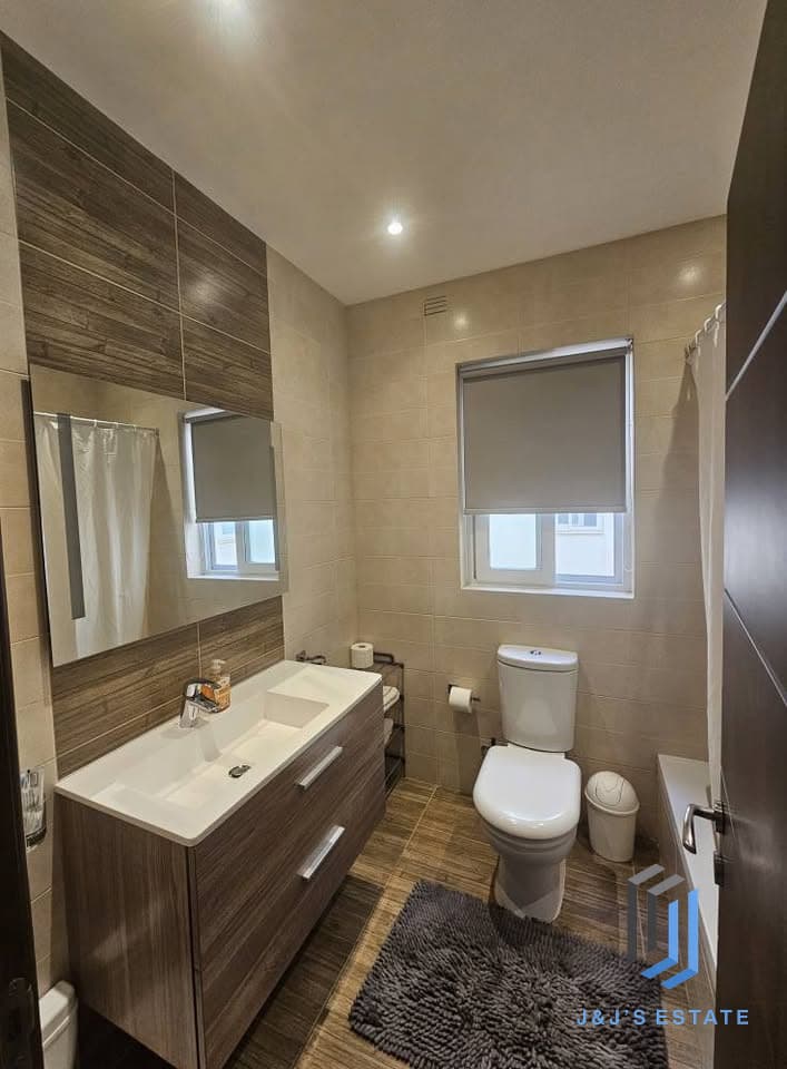 Three-bedroom apartment with balconies and garage option in Pietà · 6