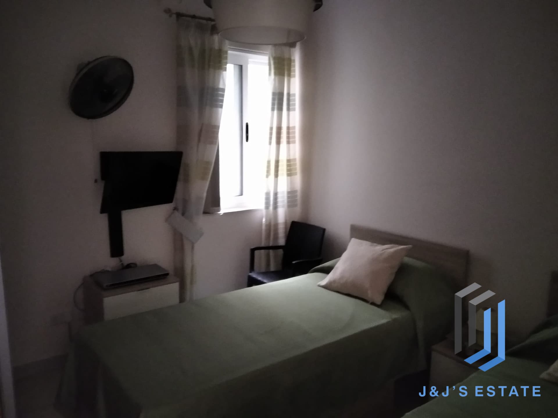 Fully Furnished Two Bedroom Apartment for Rent · 4