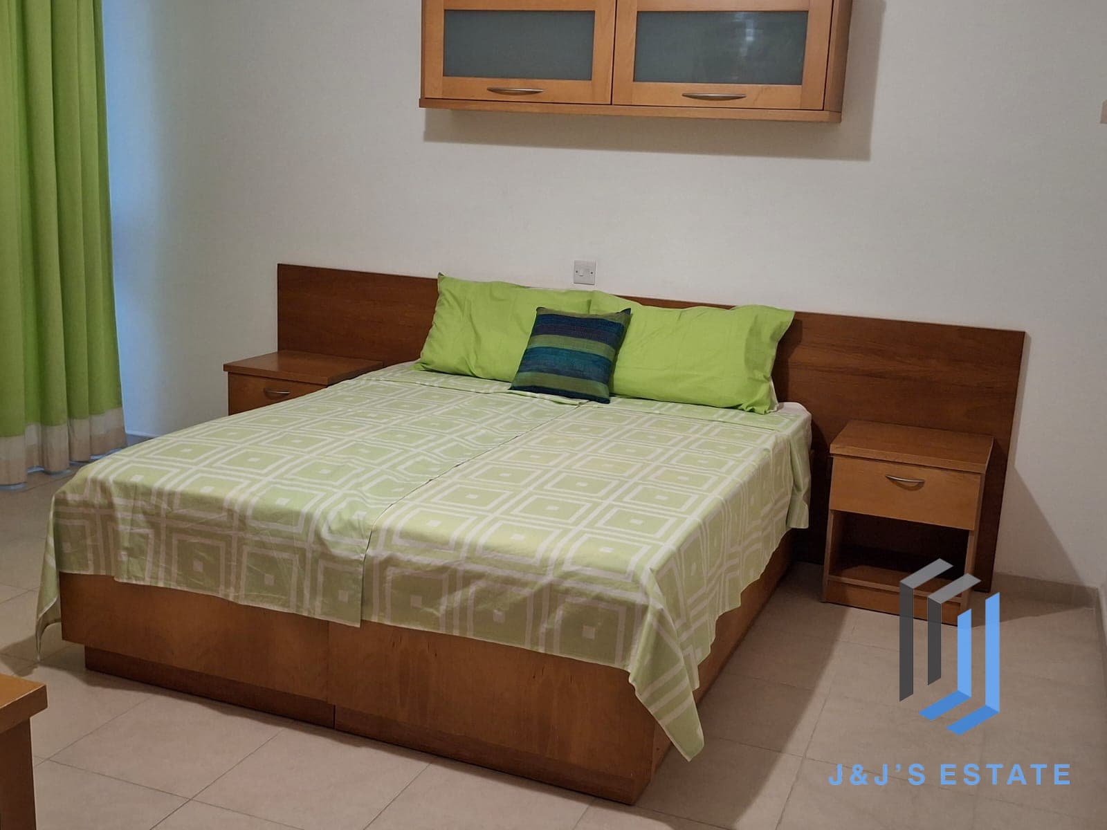 Qawra – Spacious 3 Bedroom Apartment with Sea Views & Large Terrace · 8