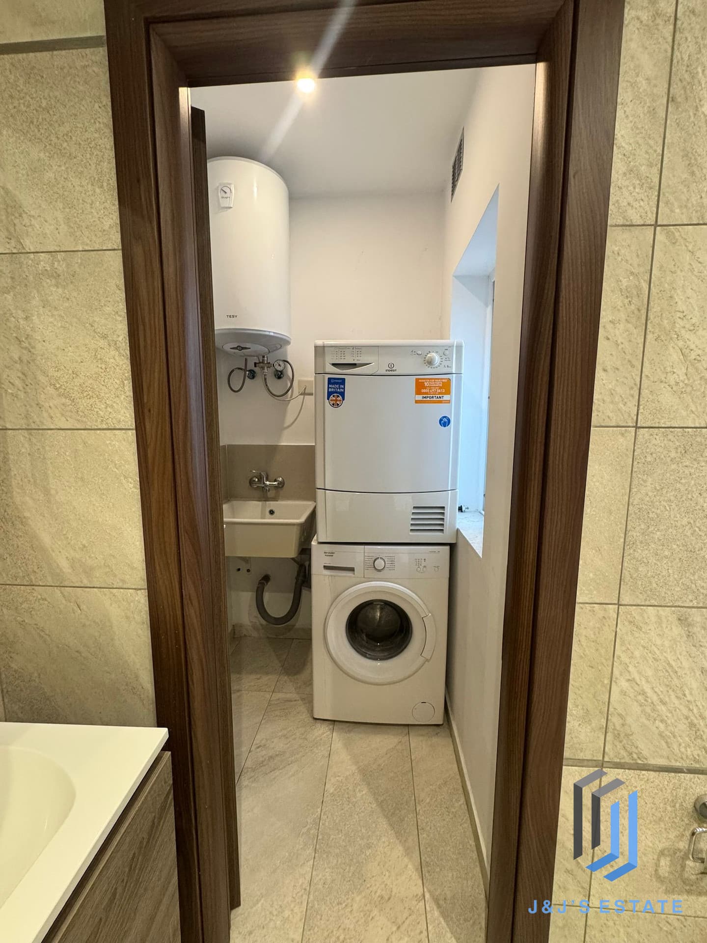 Fully Furnished Gharghur Penthouse for Rent · 7