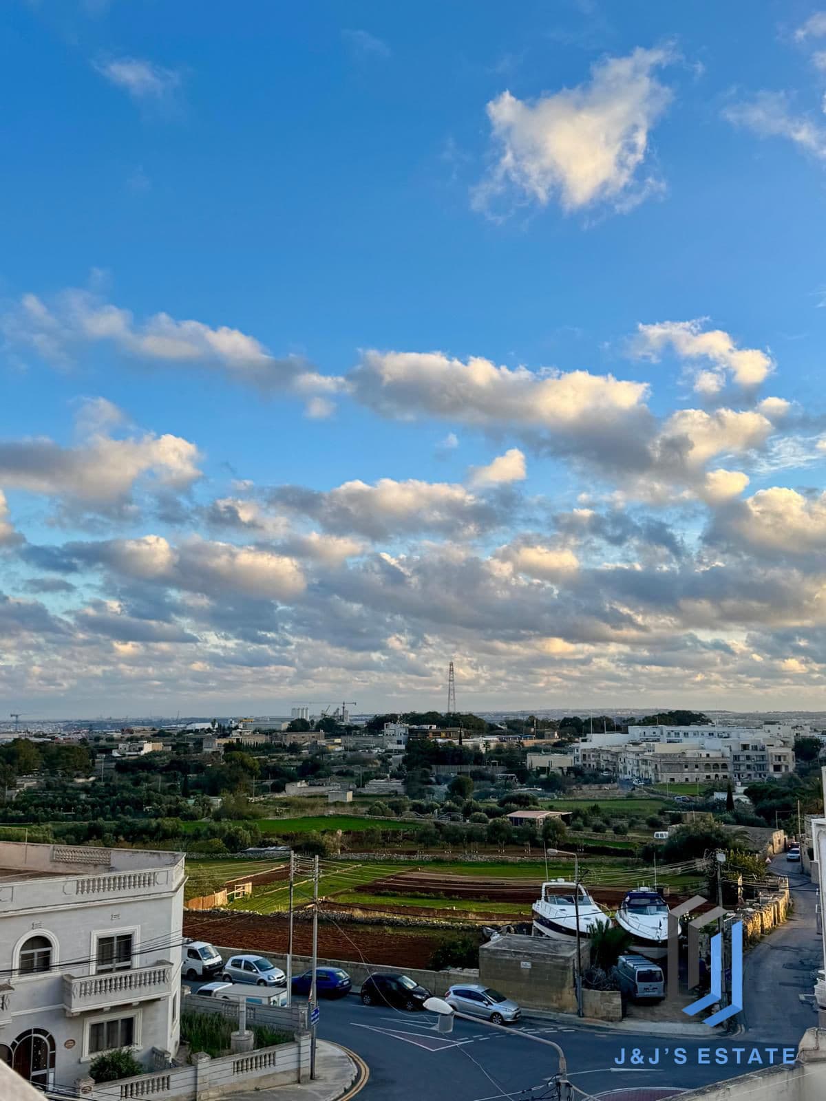 Fully Furnished Gharghur Penthouse for Rent · 3
