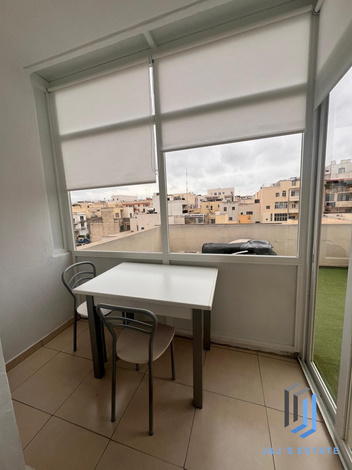 Fully Furnished Penthouse Apartment in Central Birkirkara · 7