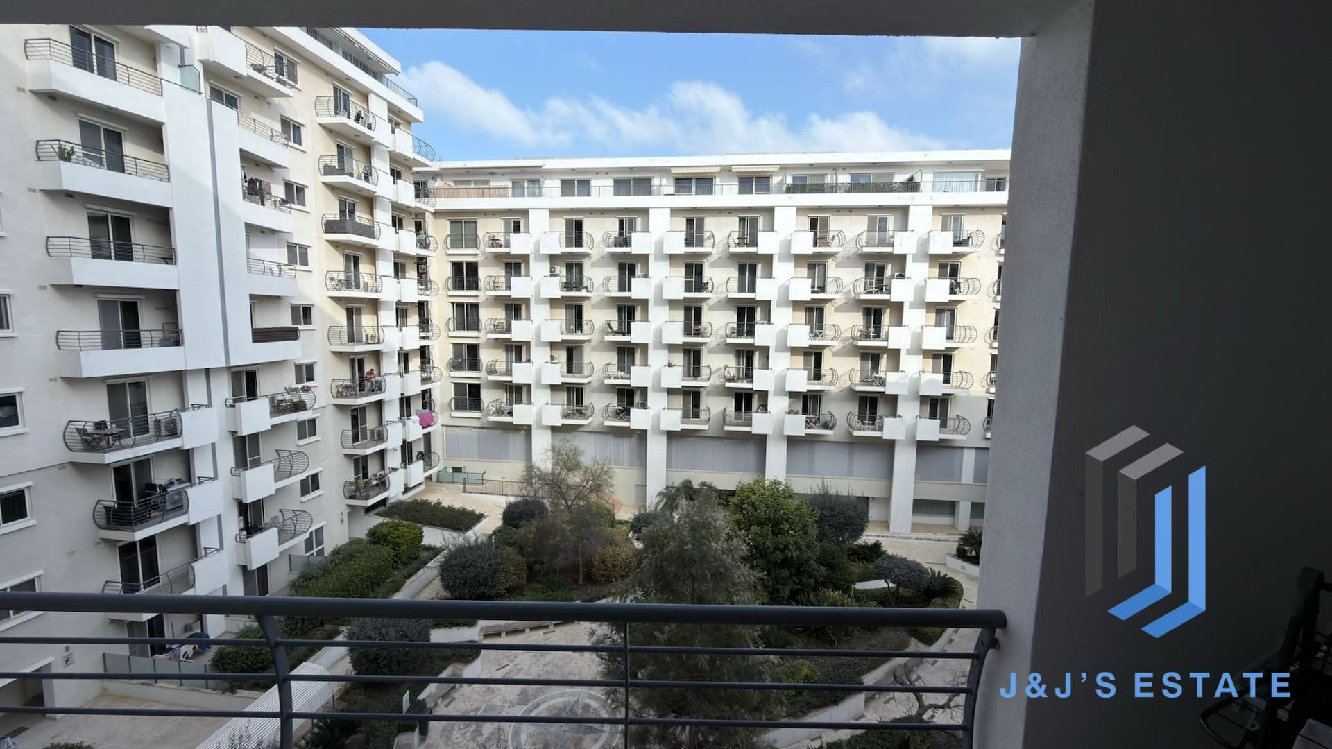 Fully furnished three-bedroom apartment in central Gzira · 2