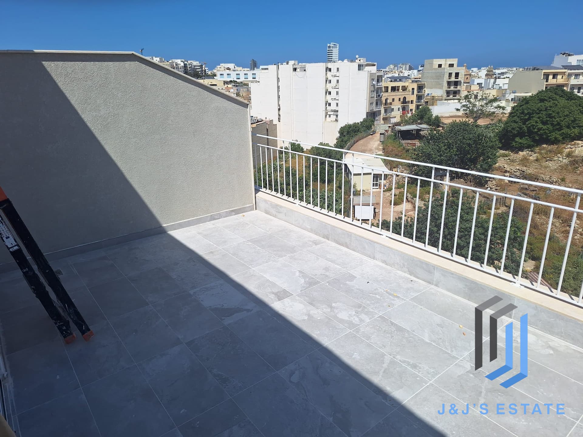 Fully Furnished Msida Penthouse 2 Bedroom Apartment