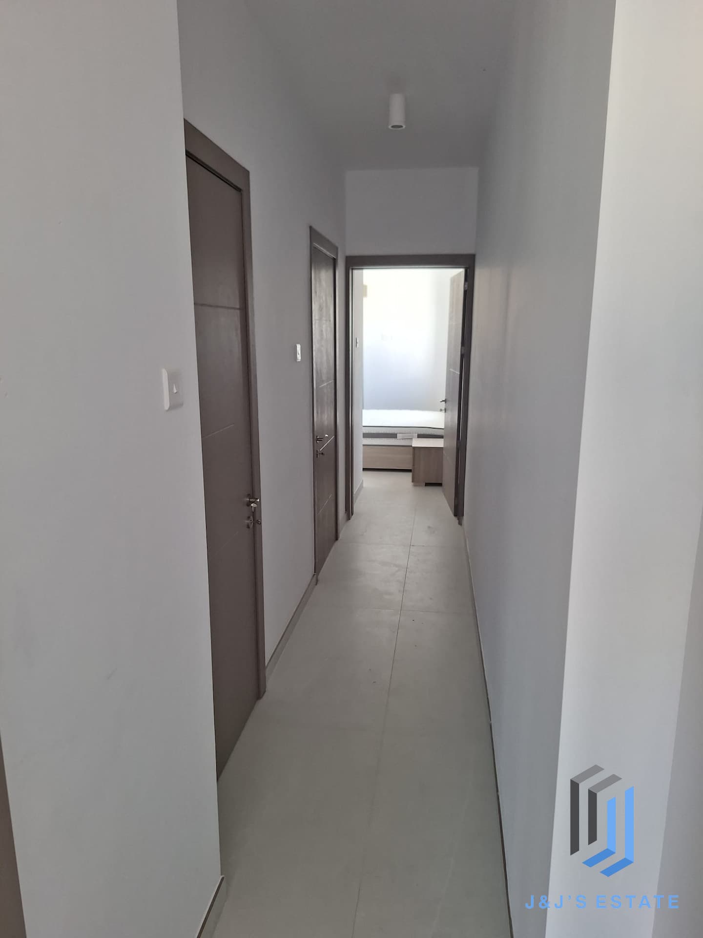 Fully Furnished Msida Penthouse 2 Bedroom Apartment · 8