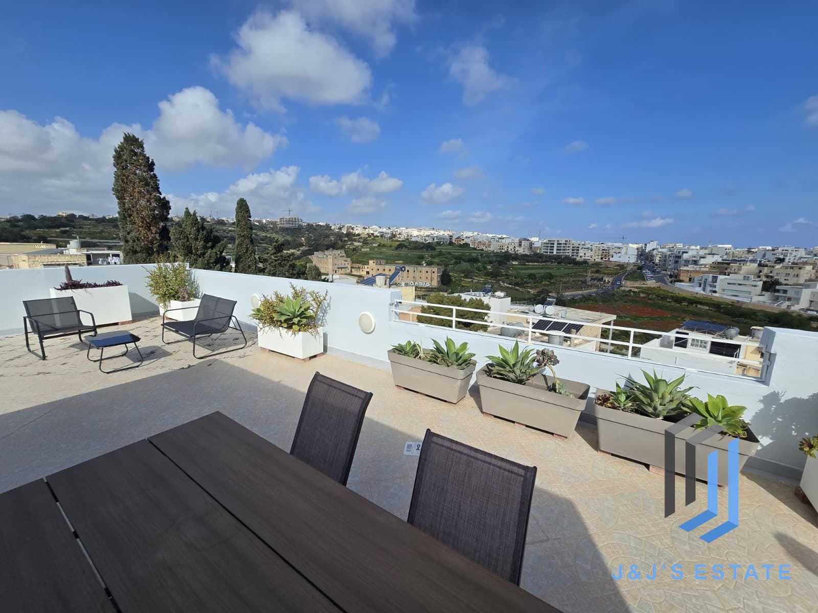 Fully Furnished Penthouse Duplex in Vibrant St Julian's · 1