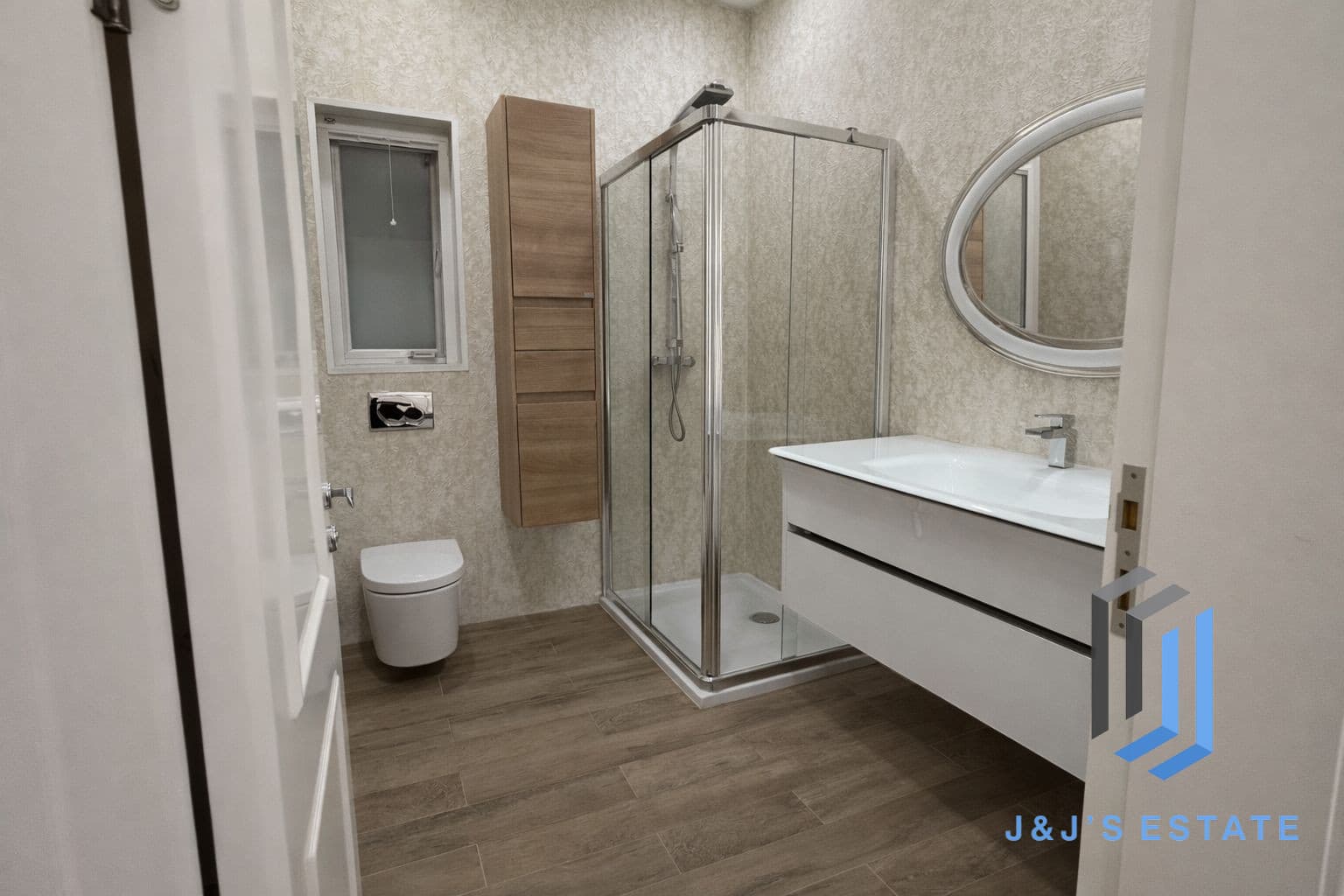 Fully Furnished Sliema Apartment with Sea View · 4
