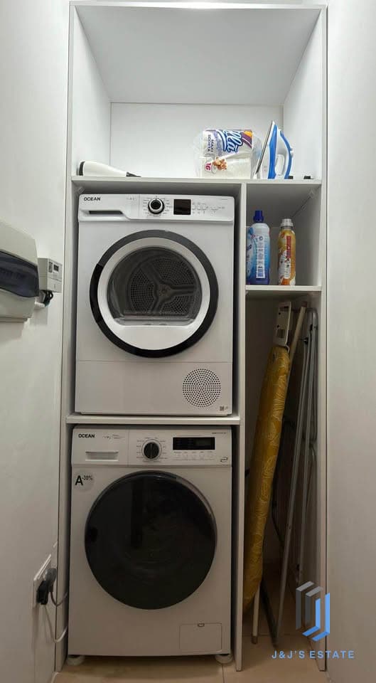 Spacious Three Bedroom Home for Rent Attard · 7