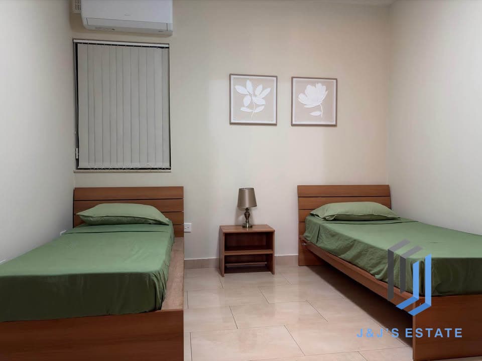 Spacious Three Bedroom Home for Rent Attard · 5