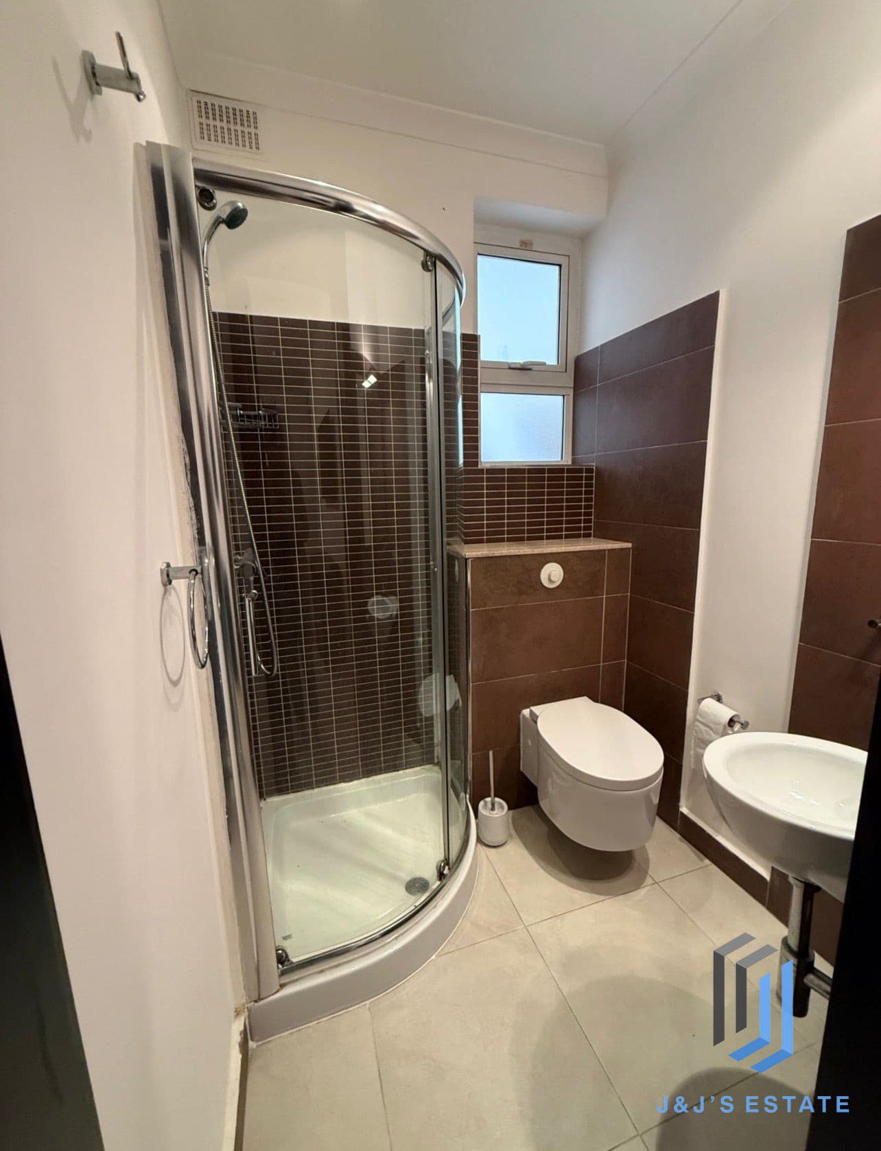 Seafront 3 Bedroom Apartment In Ta'Xbiex · 6