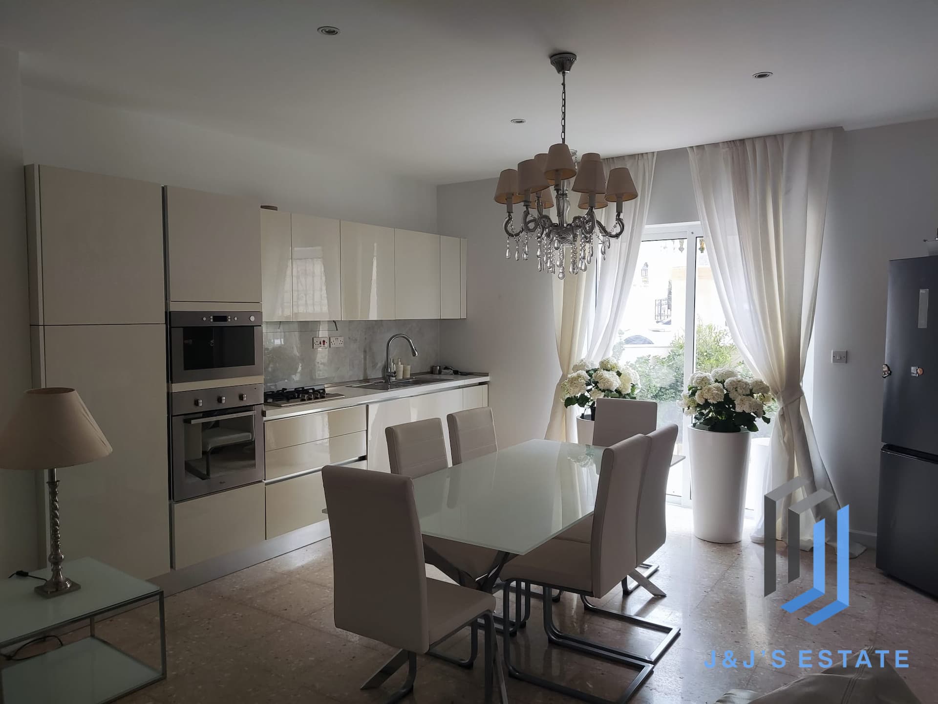 Ta'Xbiex Apartment with Three Bedrooms · 3