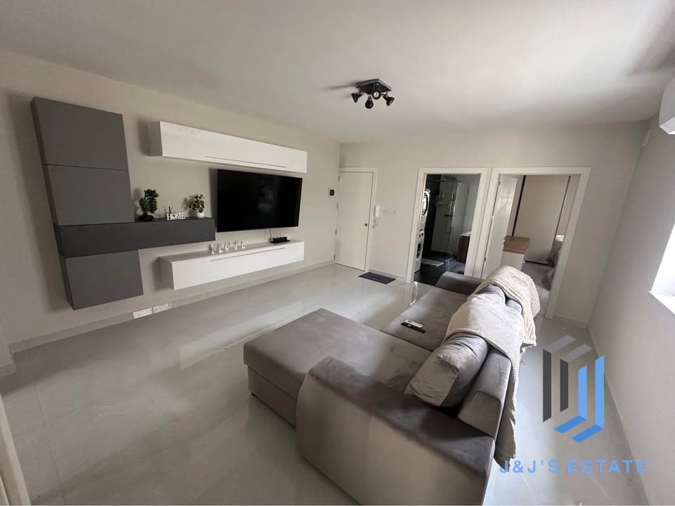 Two Bedroom Rental in Seaside St Pauls Bay · 2