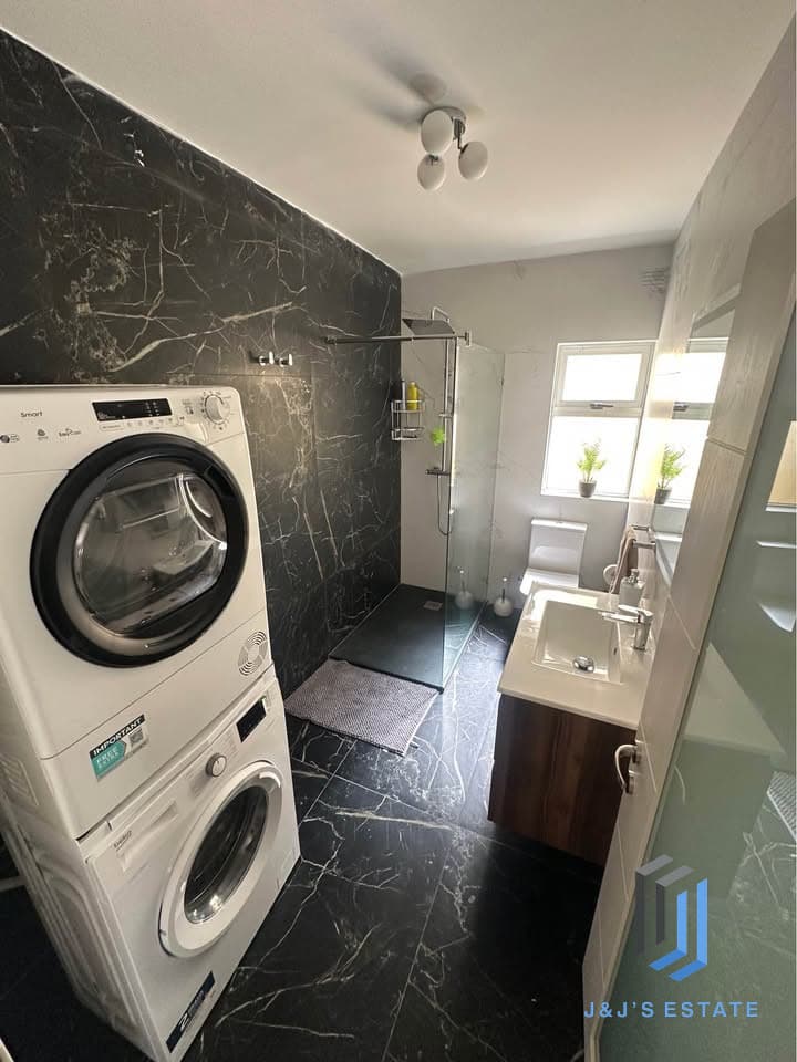 Two Bedroom Rental in Seaside St Pauls Bay · 6