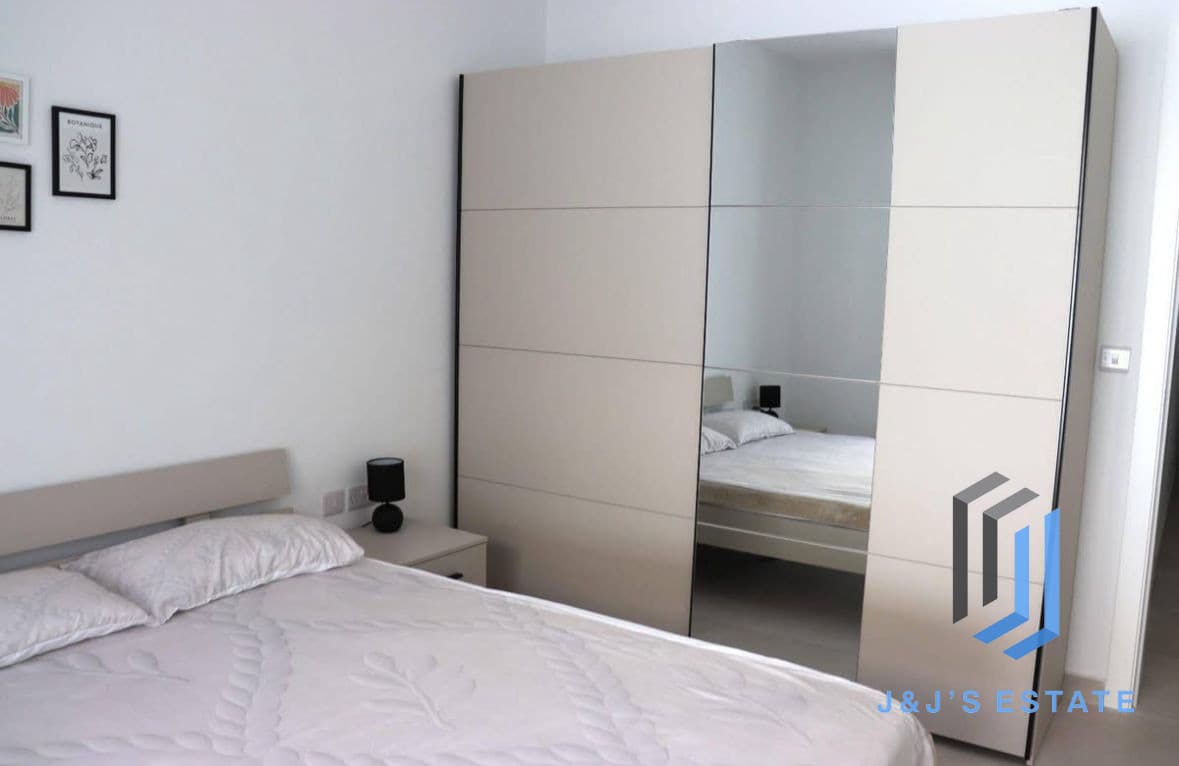 Fully Furnished Two Bedroom Apartment in Tranquil Siggiewi · 7