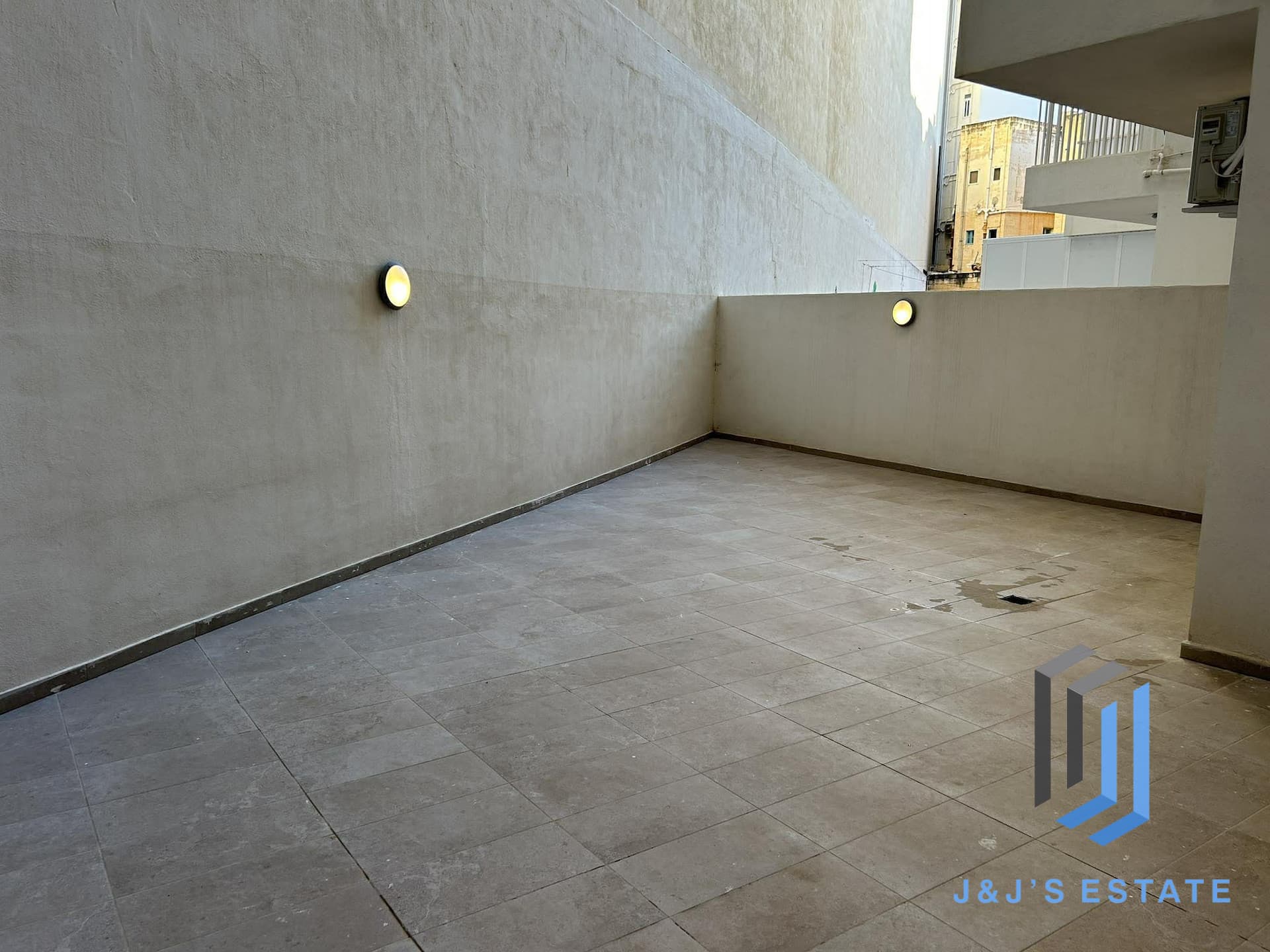 Maisonette for Rent with 2 Bedrooms in Lively St Pauls Bay · 14