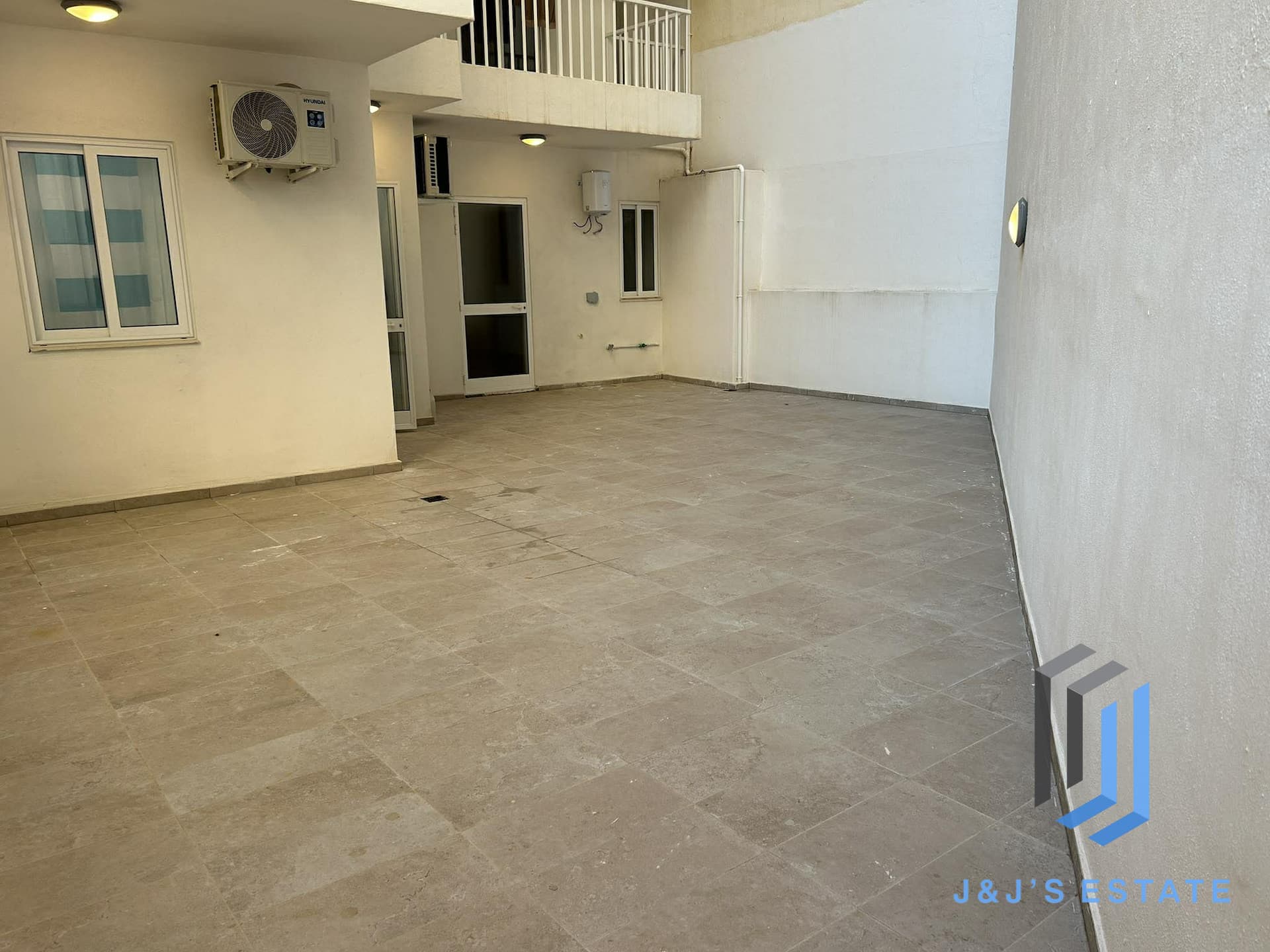 Maisonette for Rent with 2 Bedrooms in Lively St Pauls Bay · 15