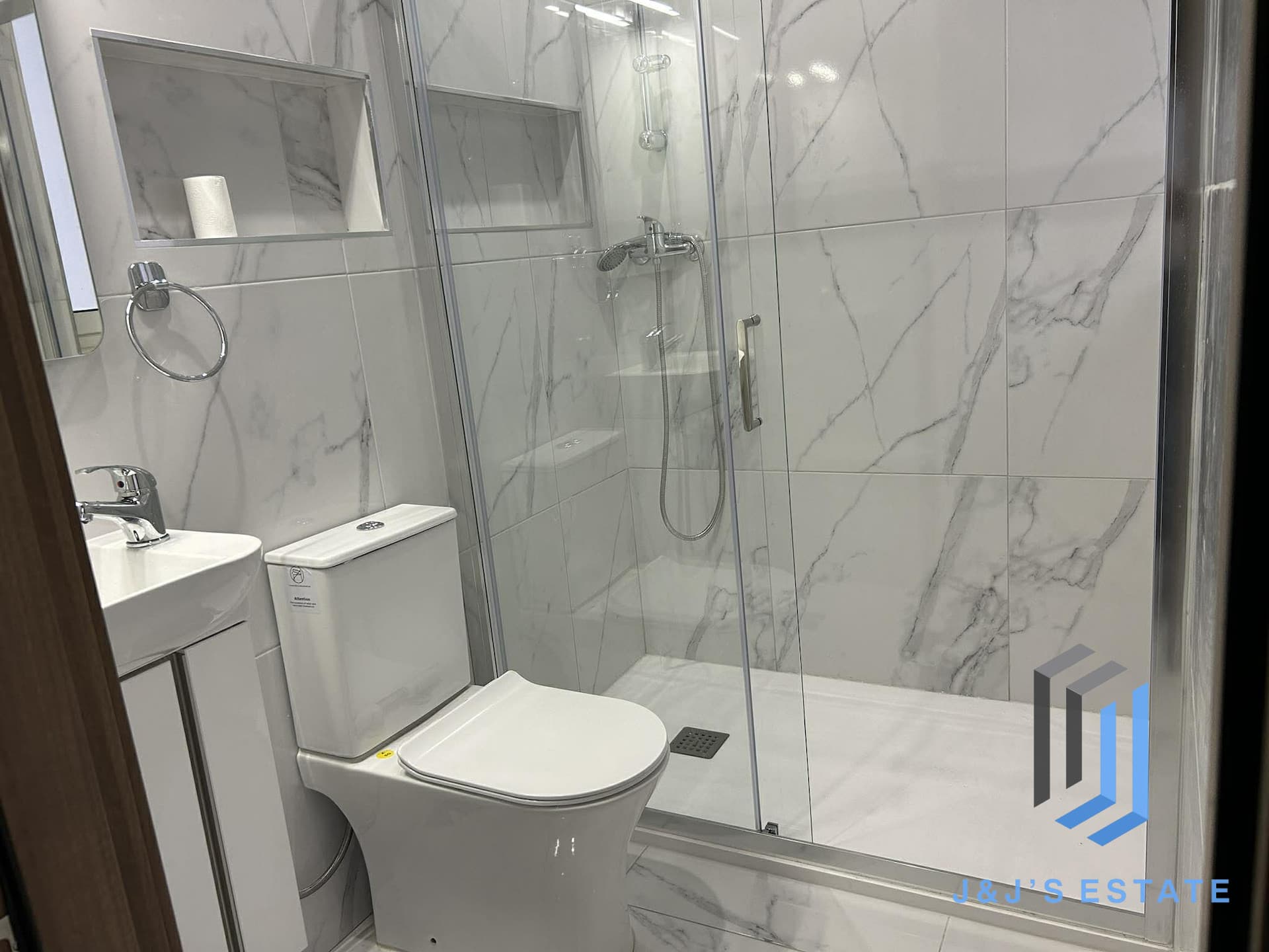 Maisonette for Rent with 2 Bedrooms in Lively St Pauls Bay · 11