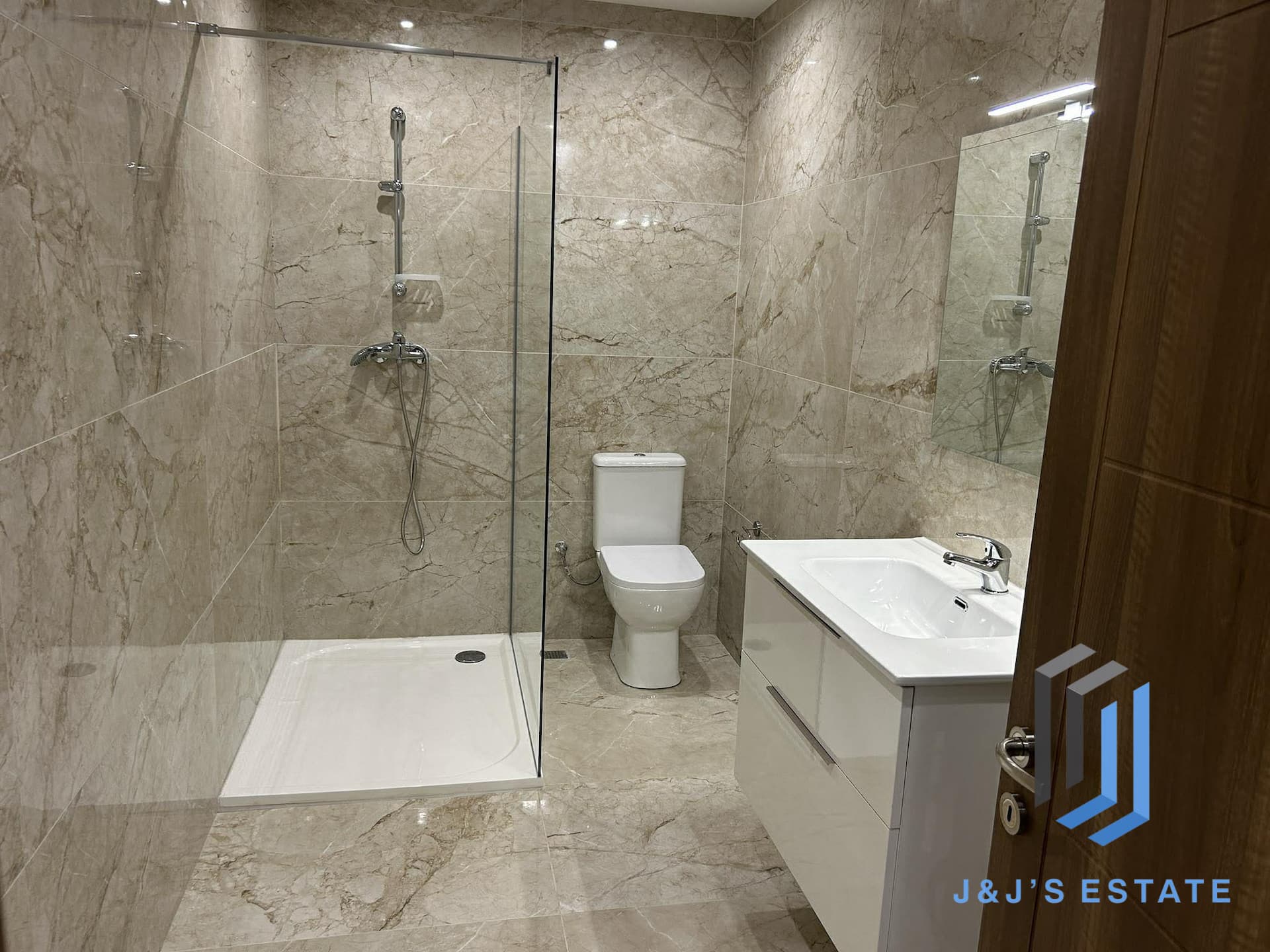 Maisonette for Rent with 2 Bedrooms in Lively St Pauls Bay · 12