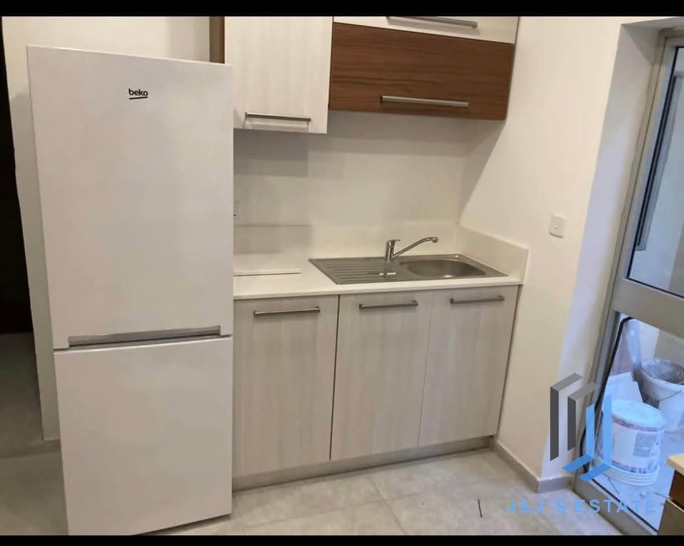 Studio Apartment · 2