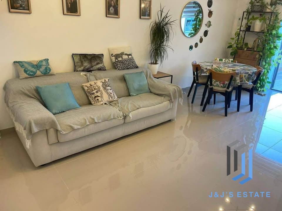 Penthouse Apartment for Rent Ta' Xbiex · 4