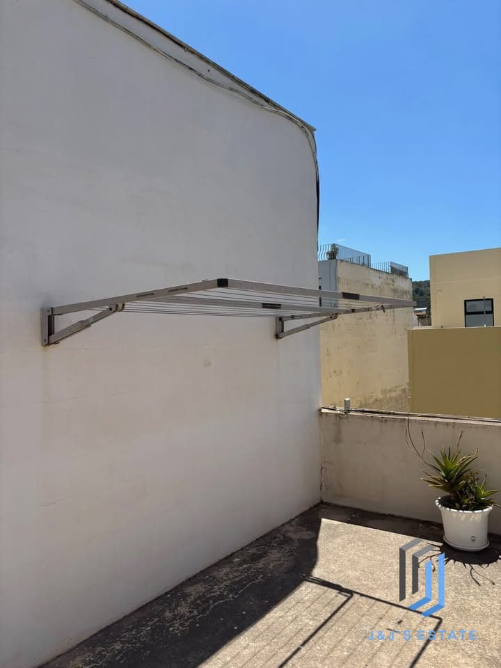 Modern Two Bedroom Apartment in St Paul's Bay · 9