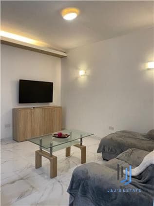 Fully furnished one bedroom apartment in central Balzan · 4