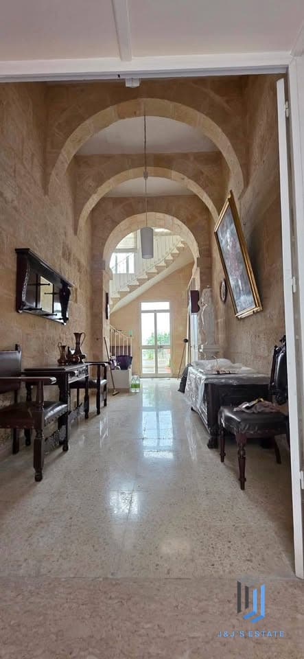 Fully Furnished Townhouse with Two Bedrooms Bormla