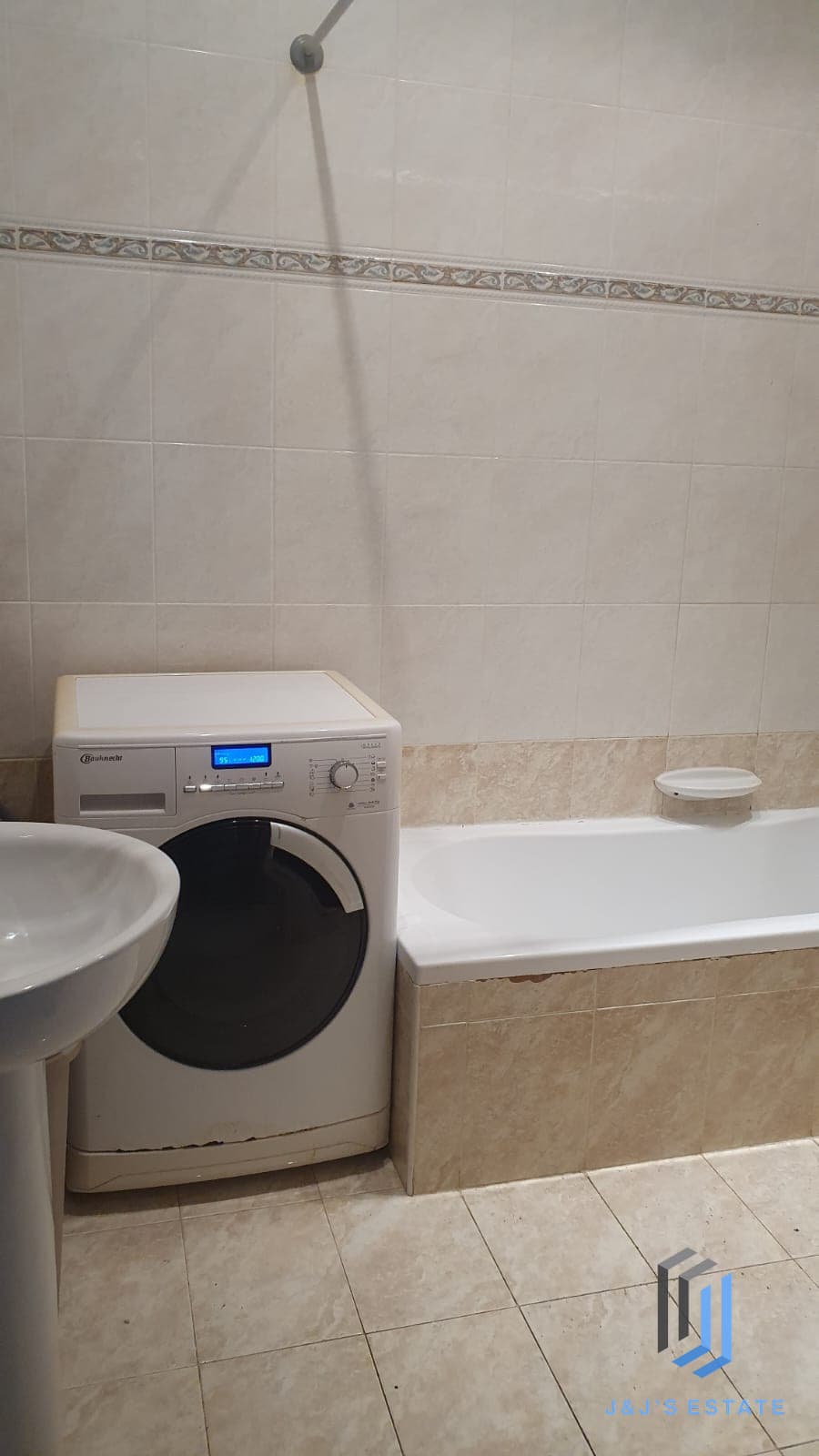 Fully Furnished One Bedroom Apartment in Qawra · 10