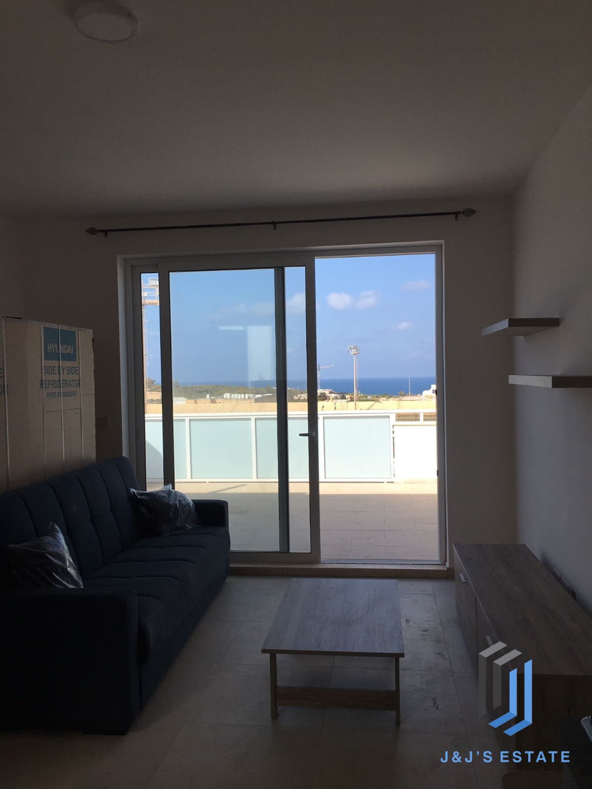Fully Furnished Penthouse with Three Bedrooms Swieqi · 5