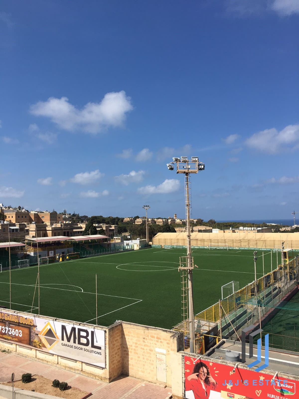 Fully Furnished Penthouse with Three Bedrooms Swieqi