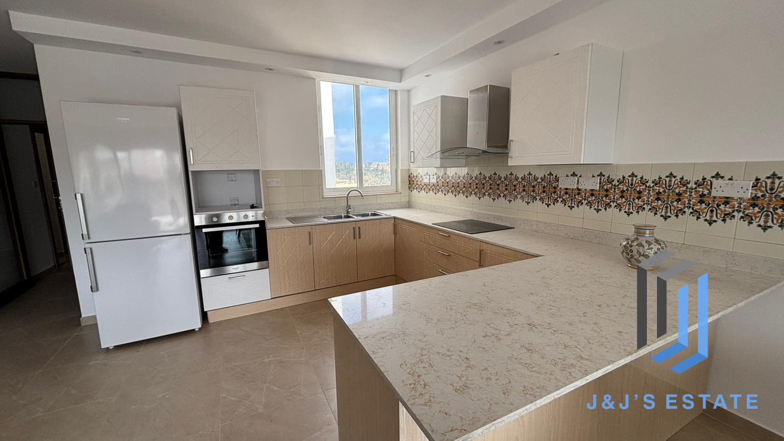 Fully Furnished Three Bedroom Apartment in Swieqi · 3