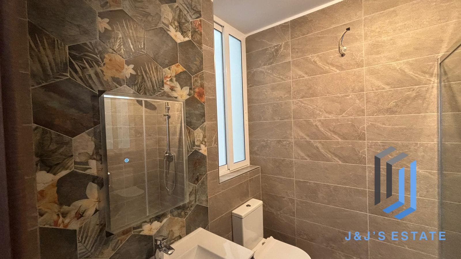 Fully Furnished Three Bedroom Apartment in Swieqi · 6