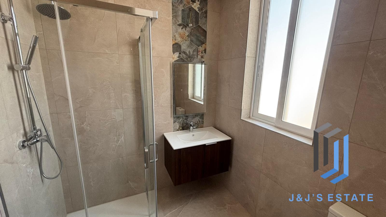 Fully Furnished Three Bedroom Apartment in Swieqi · 14
