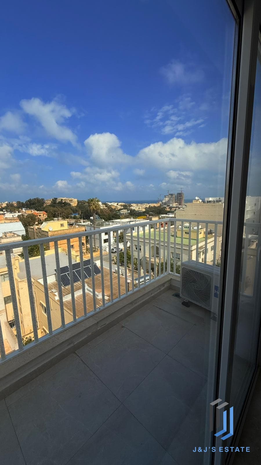 Fully Furnished Penthouse Apartment for Rent Swieqi · 9