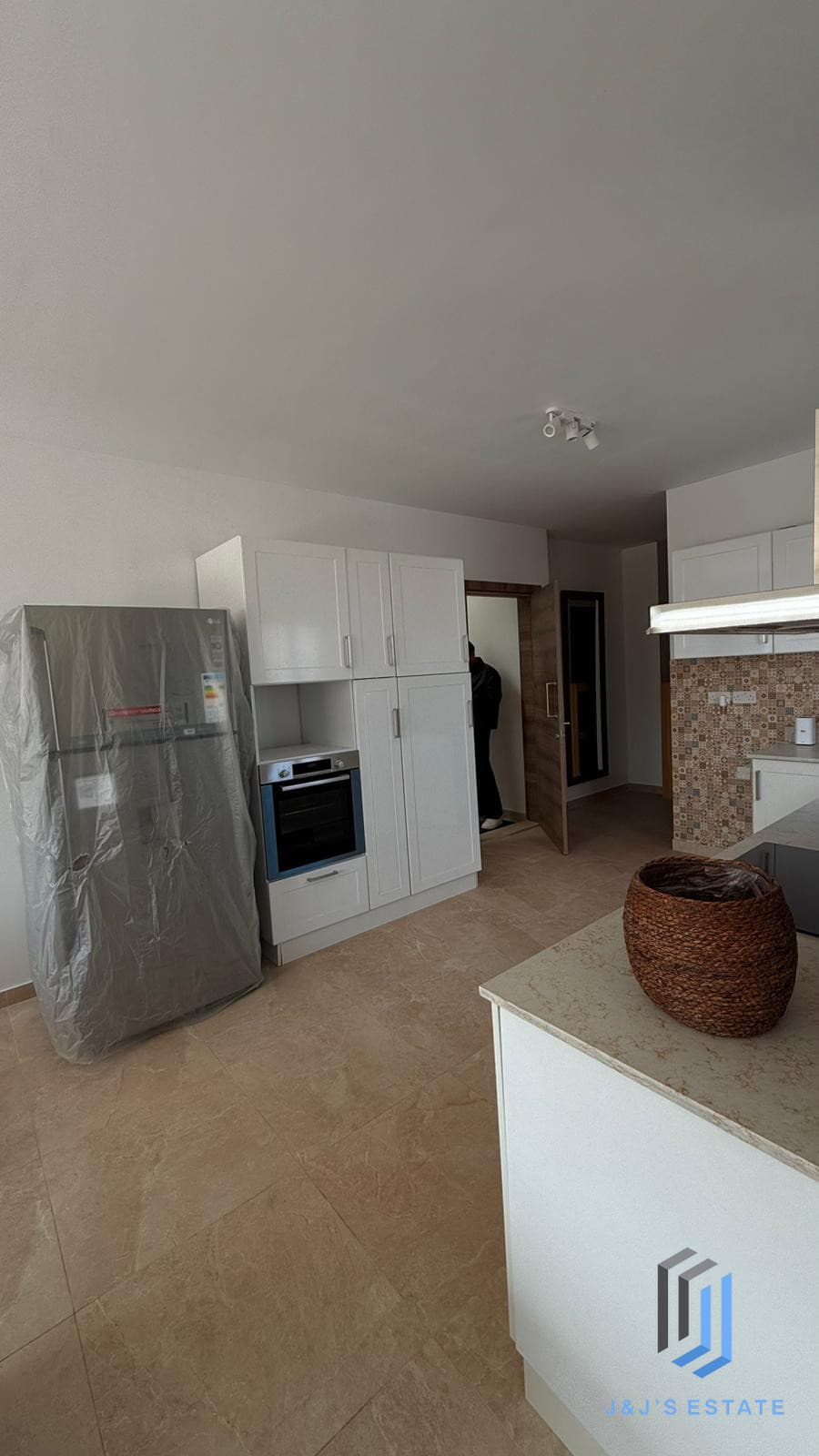 Fully Furnished Penthouse Apartment for Rent Swieqi · 3