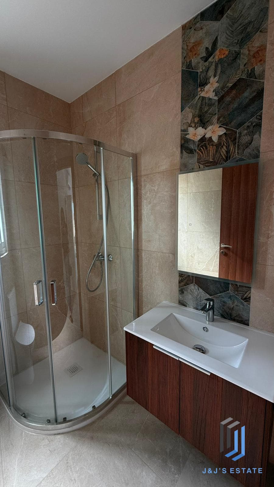 Fully Furnished Penthouse Apartment for Rent Swieqi · 15