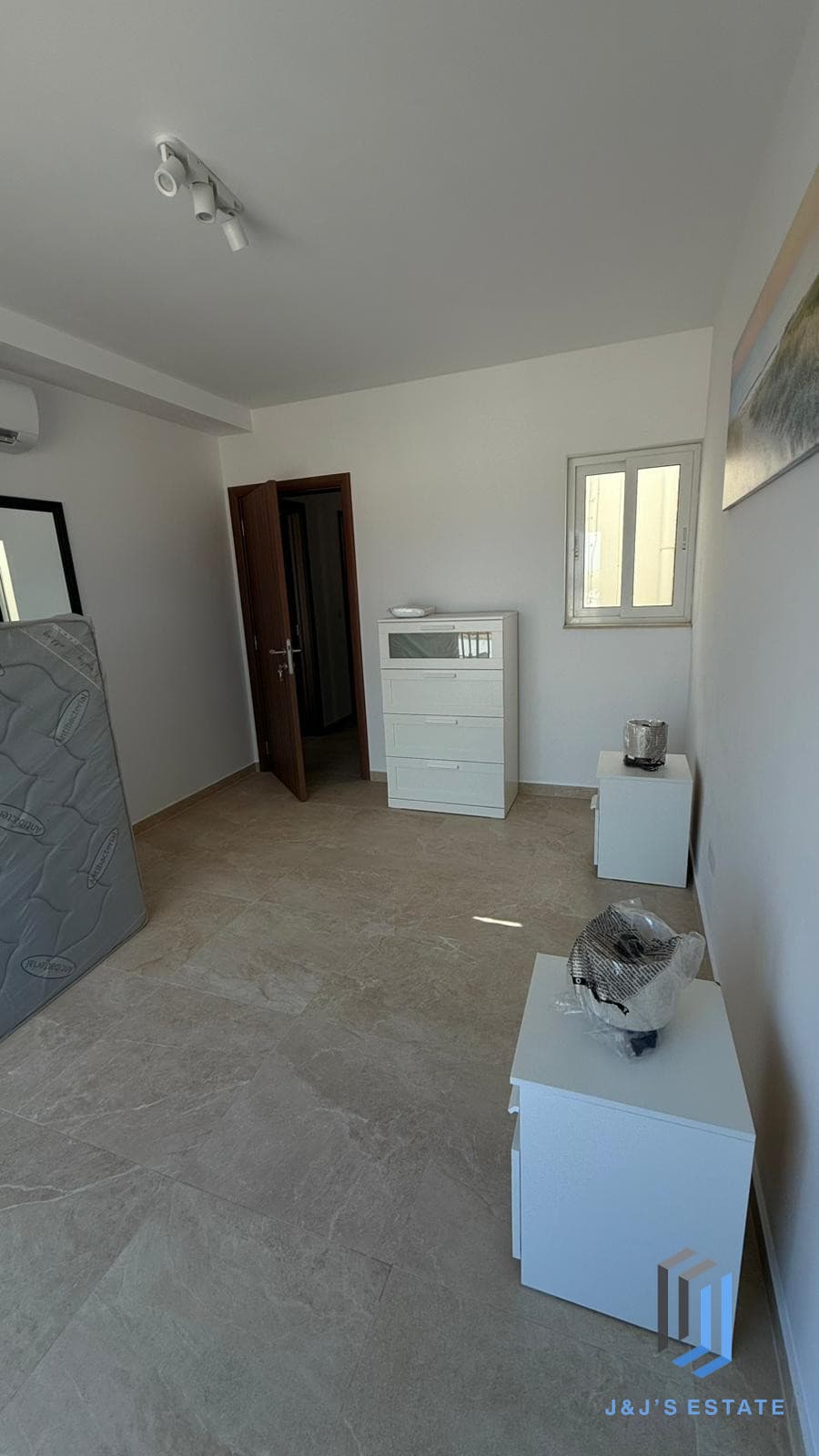 Fully Furnished Penthouse Apartment for Rent Swieqi · 14