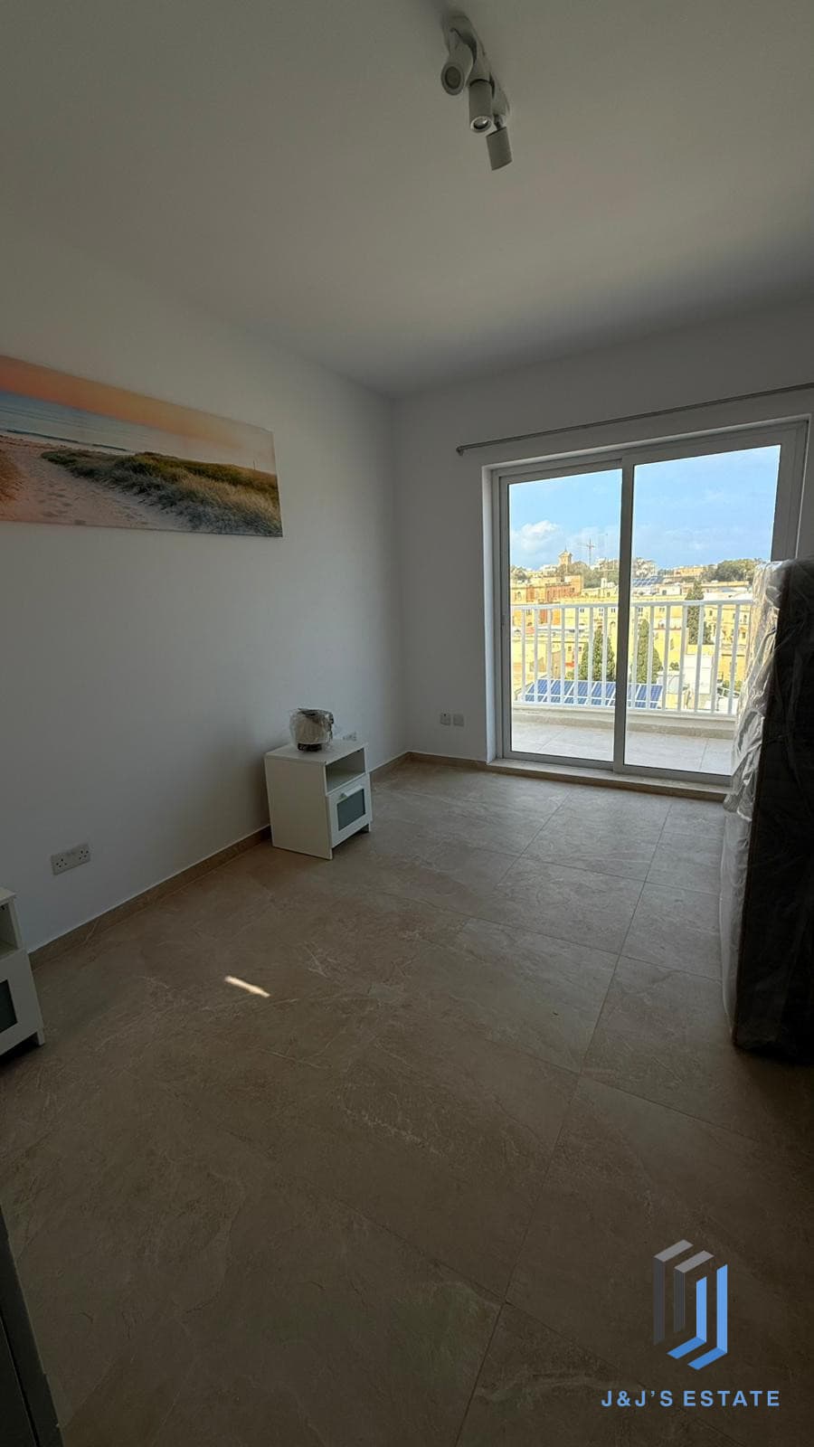 Fully Furnished Penthouse Apartment for Rent Swieqi · 13