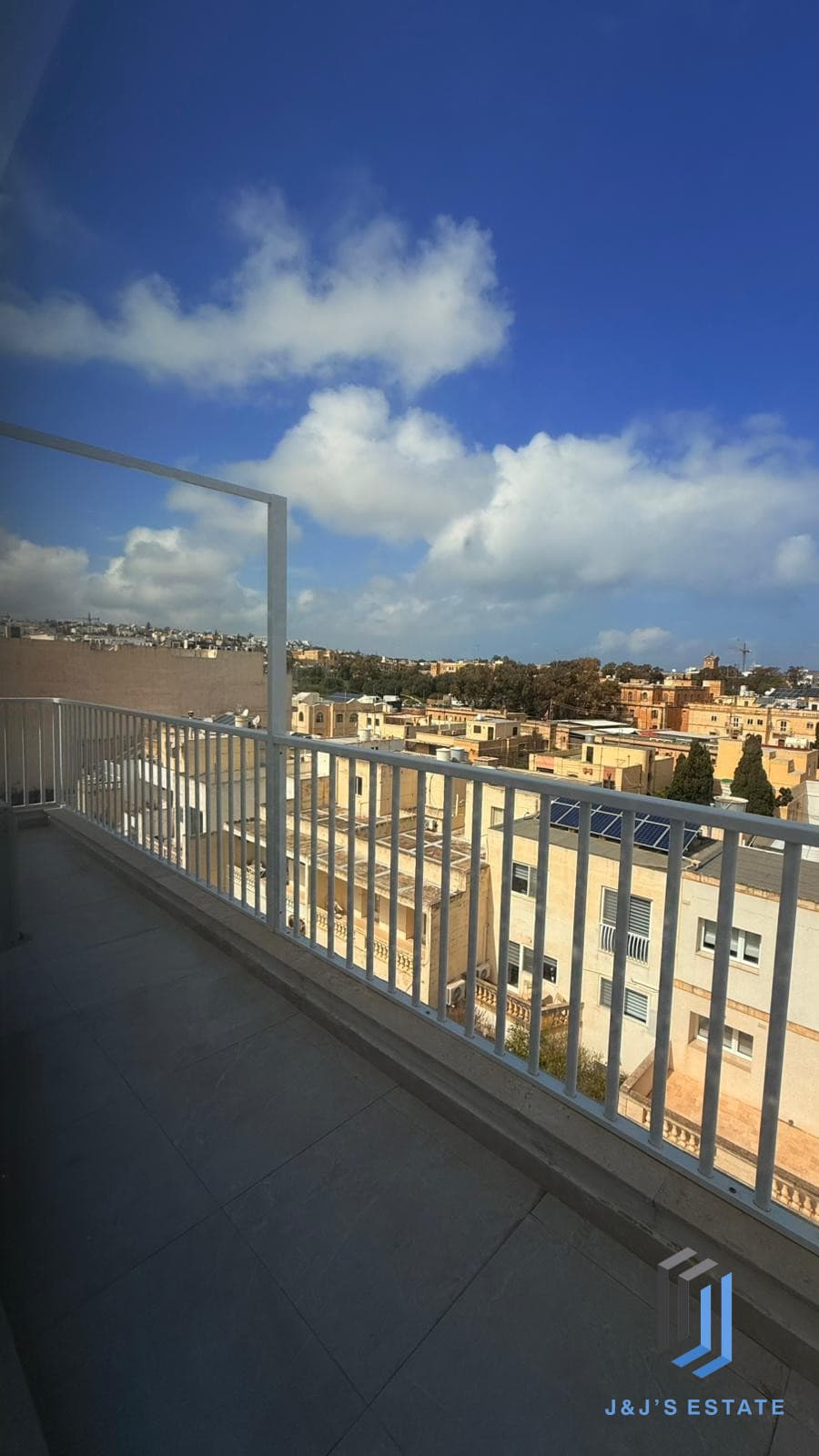 Fully Furnished Penthouse Apartment for Rent Swieqi · 17