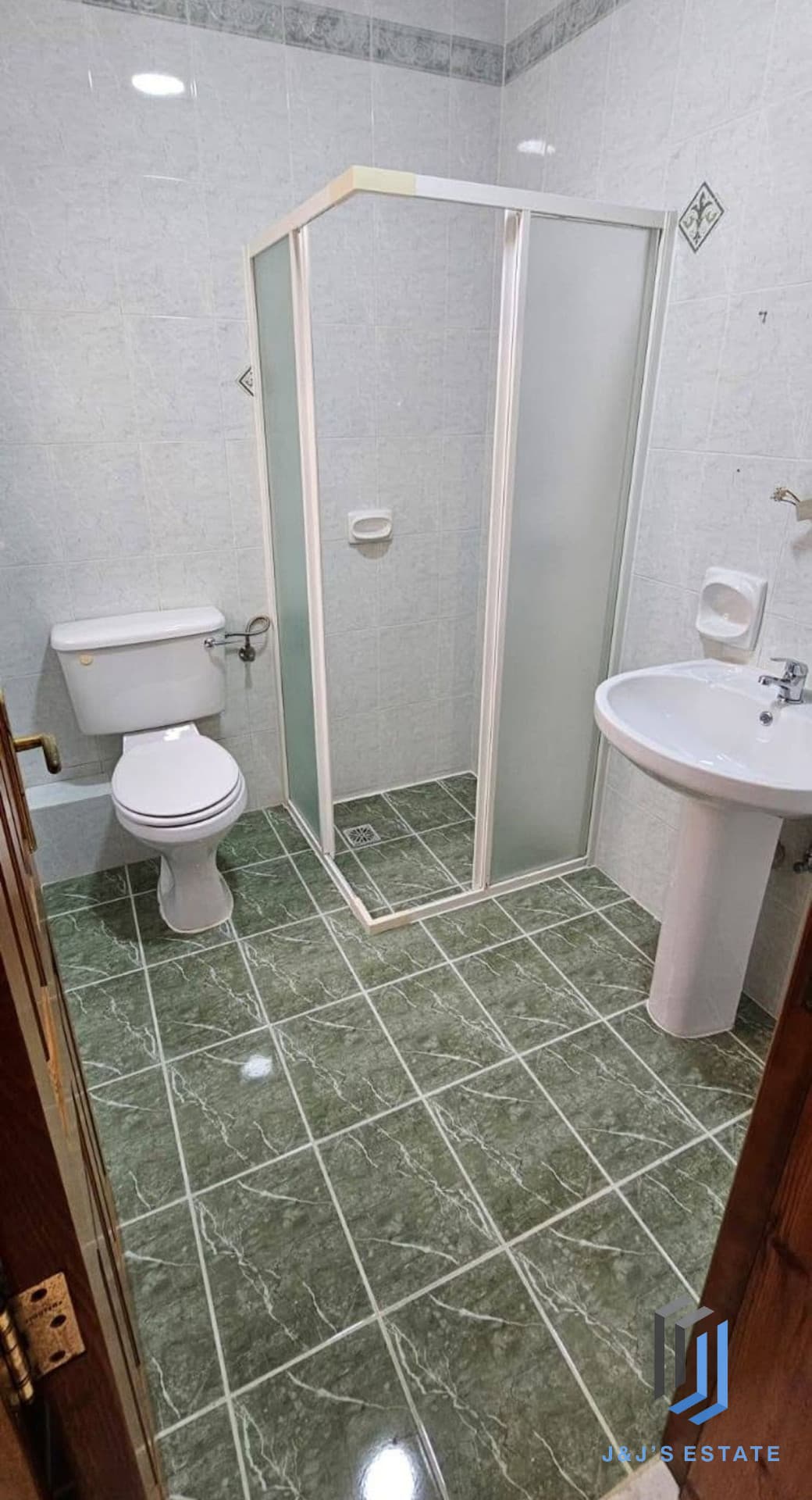 Fully Furnished Two Bedroom Apartment in Mellieha · 5