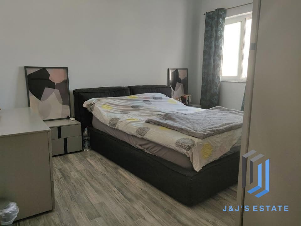 Two-bedroom apartment in central San Gwann · 5