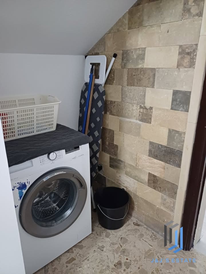 Modern Two Bedroom Apartment in Lively Bugibba Area · 11