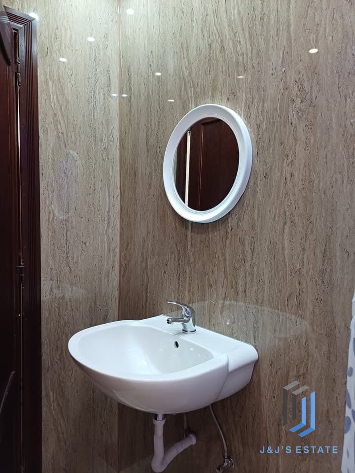 Modern Two Bedroom Apartment in Lively Bugibba Area · 10