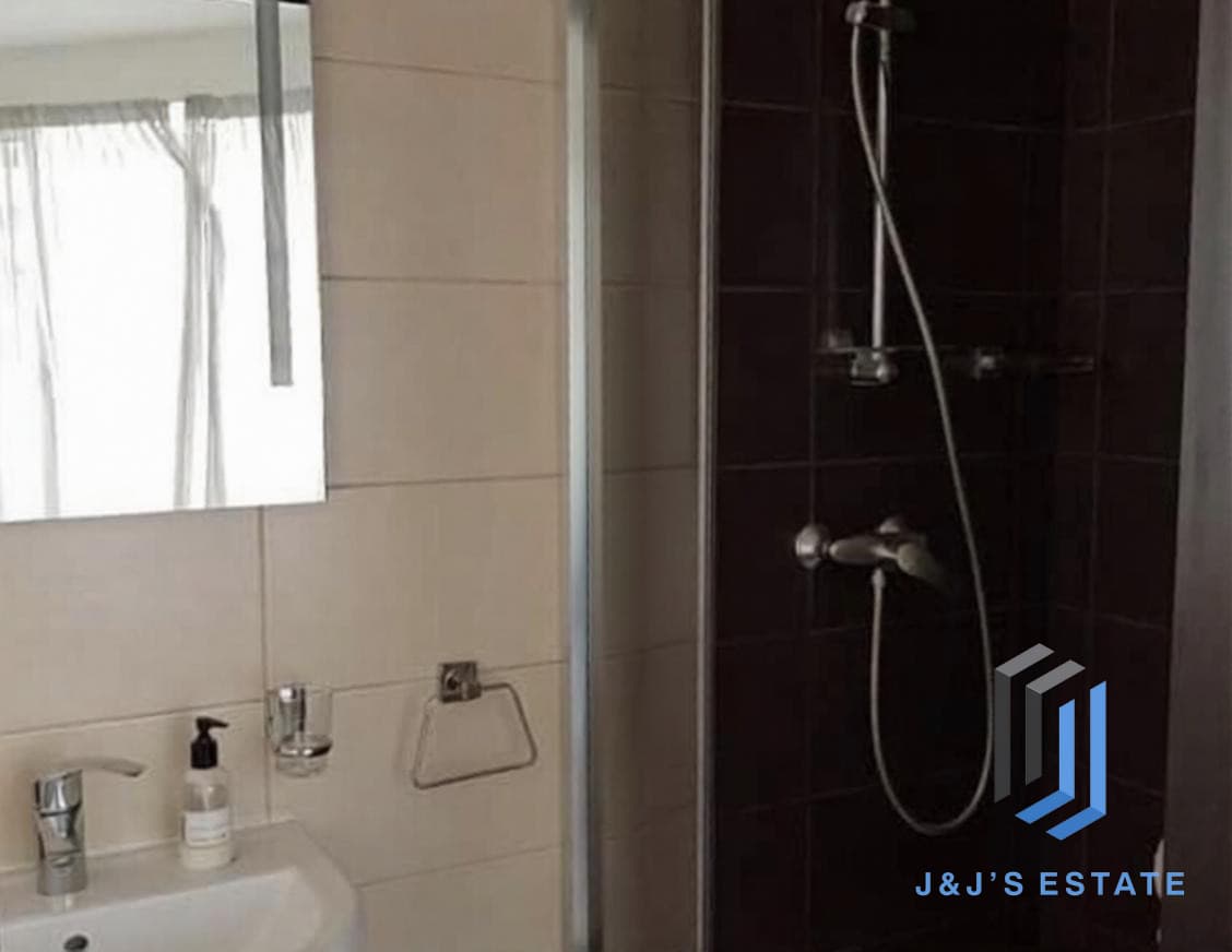 Modern Two Bedroom Apartment in Central Gzira · 8