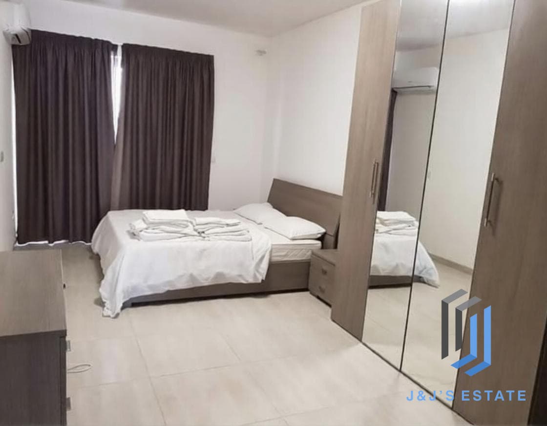 Modern Two Bedroom Apartment in Central Gzira · 7