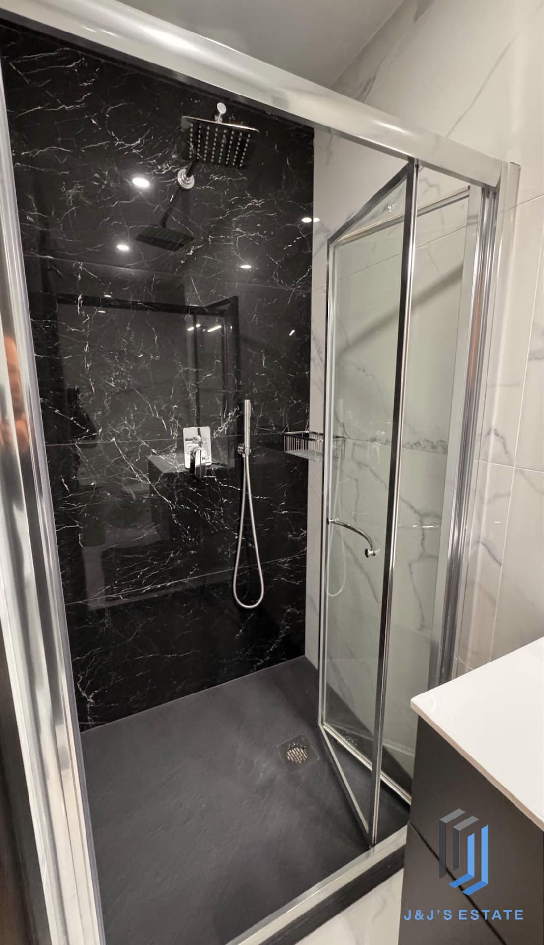 Two Bedroom Apartment for Rent Spacious Interior · 8