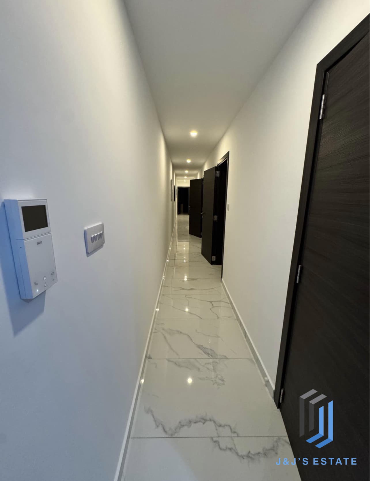 Two Bedroom Apartment for Rent Spacious Interior · 9