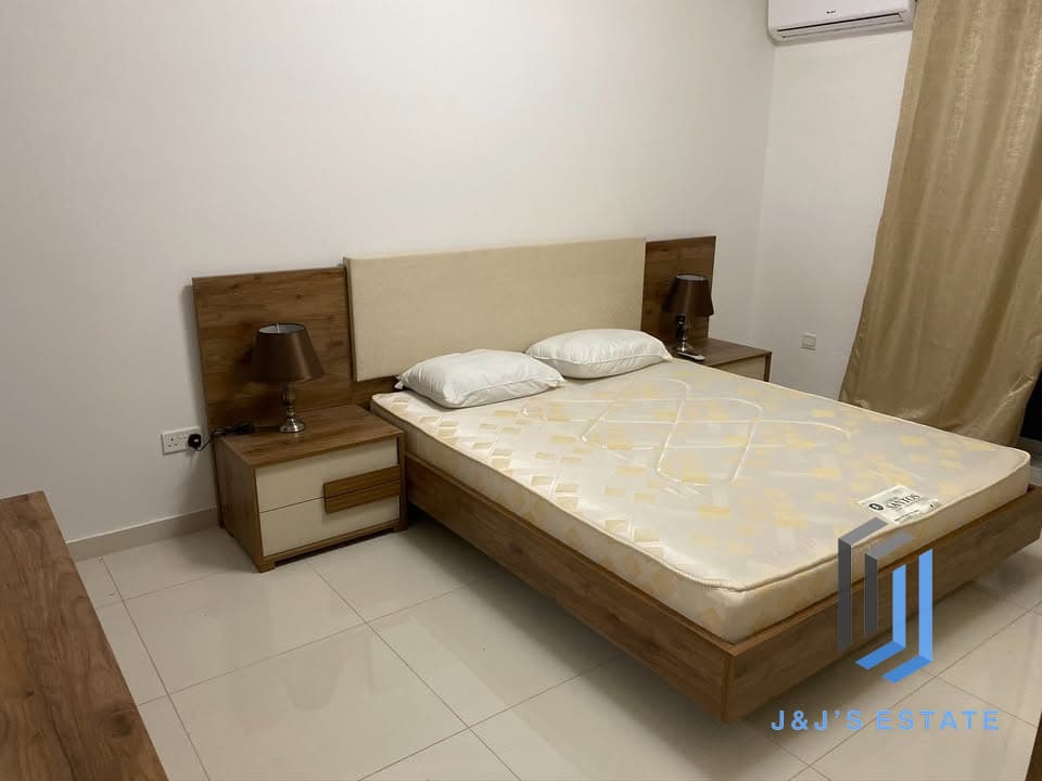 Fully Furnished Three Bedroom Apartment in San Gwann · 5