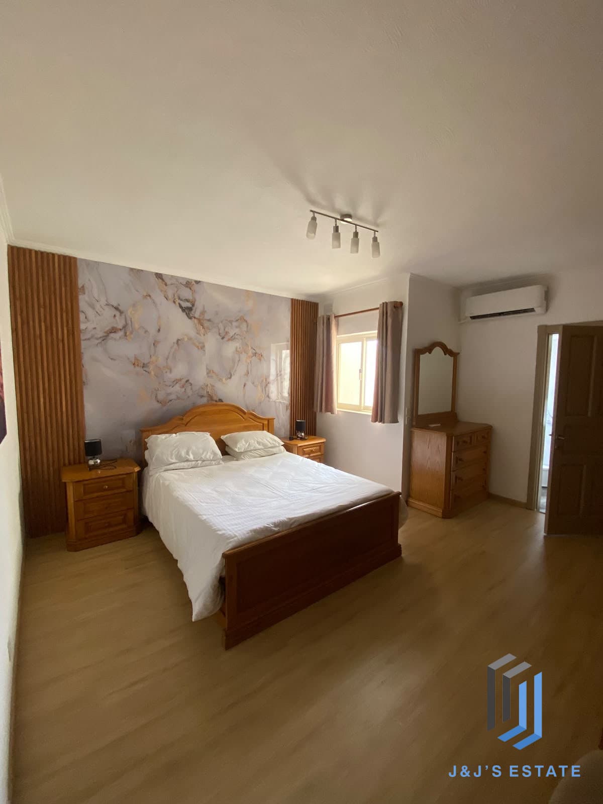 Fully Furnished Three Bedroom Apartment in Vibrant St Julian's · 6